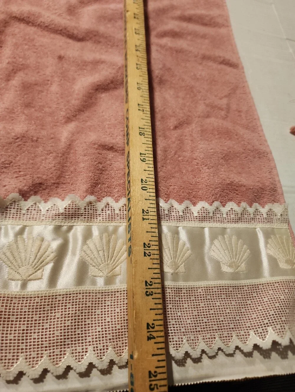 Cannon Vintage Hand Towel Wash Cloth Pink Shell-Trim Bath Set Lace Cotton Cream